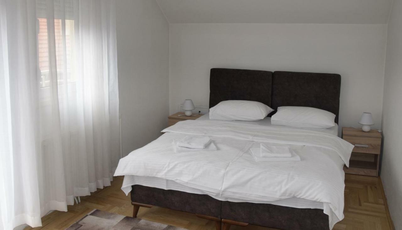 Apartmani Maric Novi Pazar Exterior photo